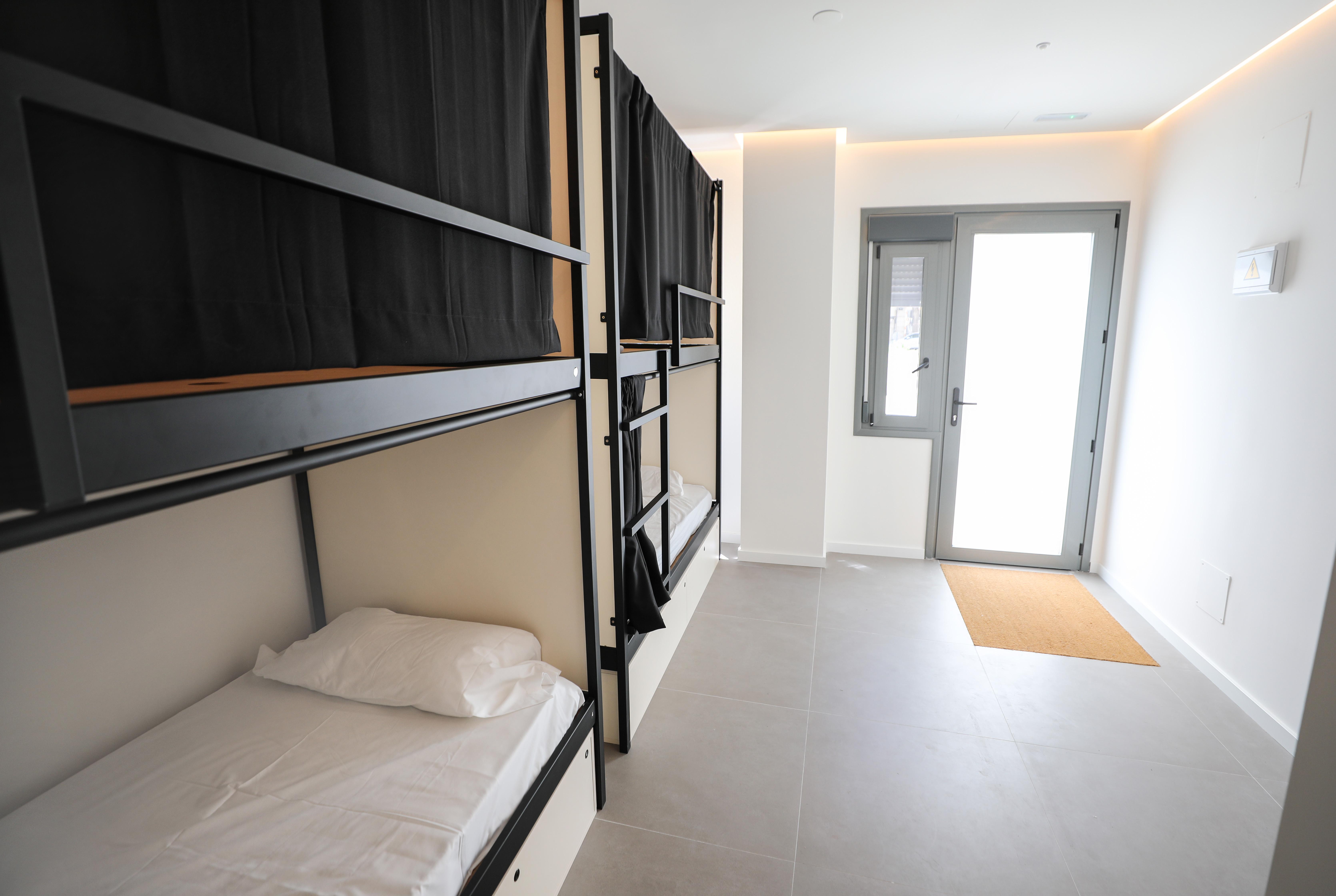 Hostel Myd La Latina Мадрид Экстерьер фото