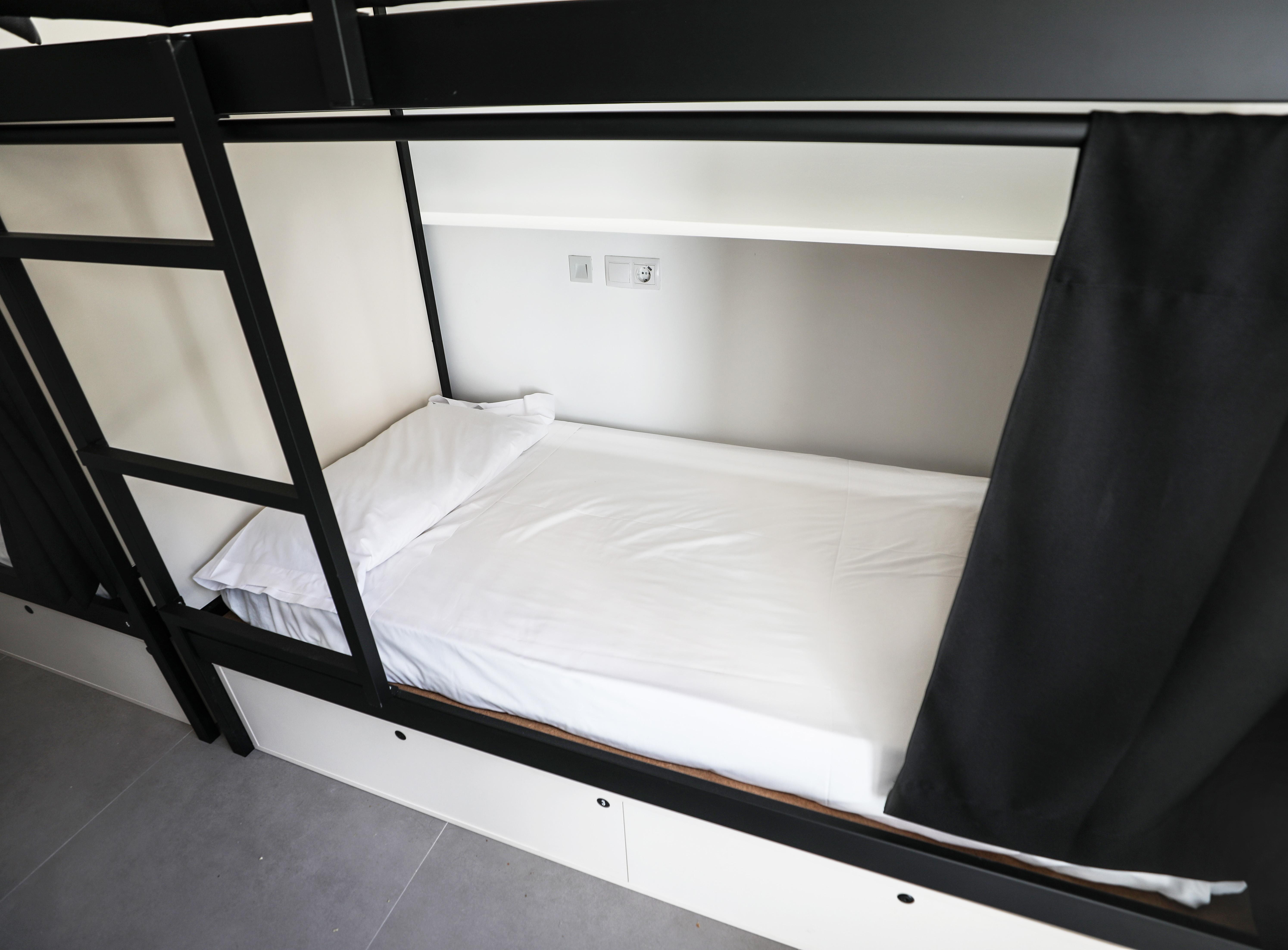 Hostel Myd La Latina Мадрид Экстерьер фото