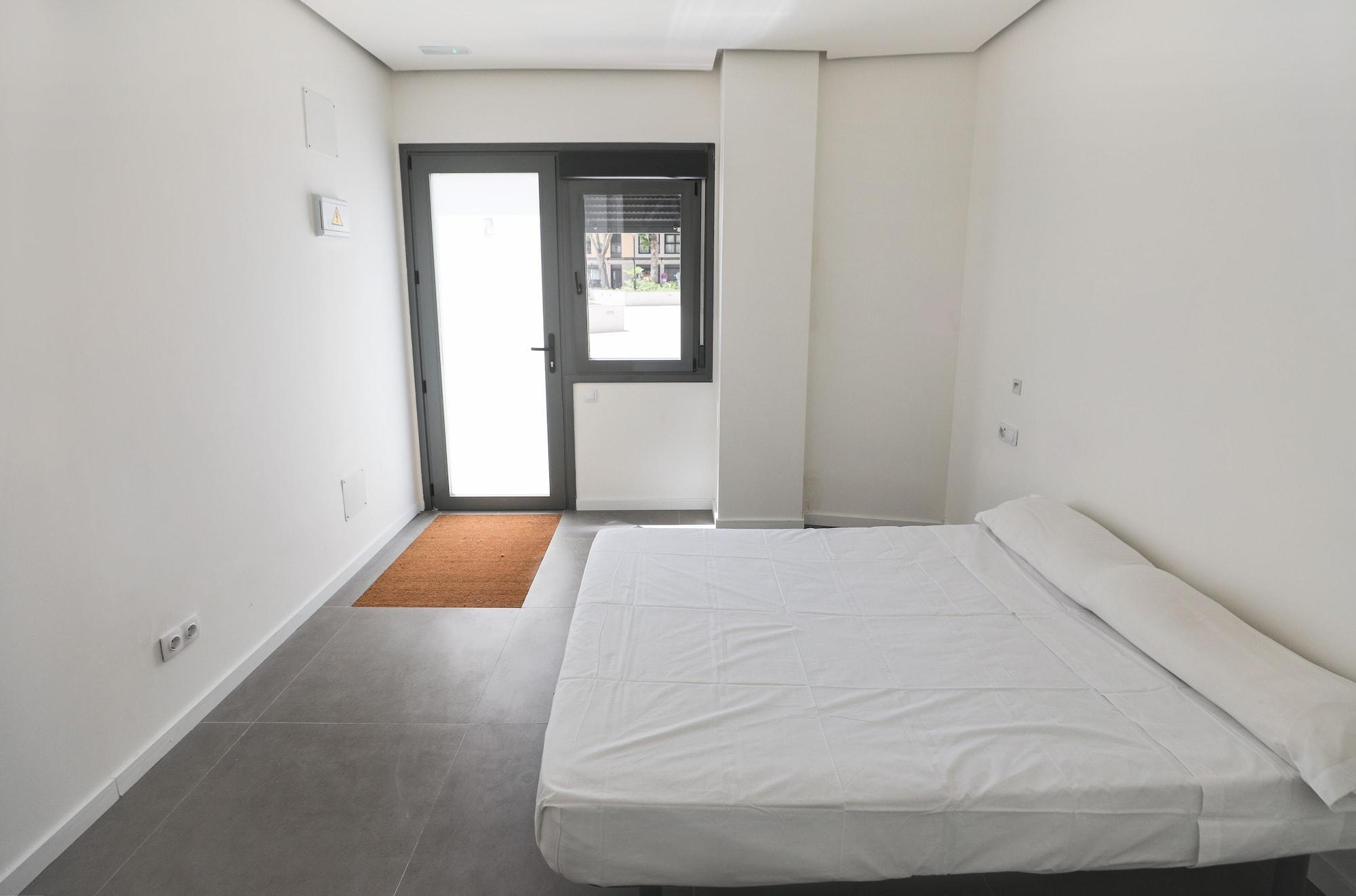 Hostel Myd La Latina Мадрид Экстерьер фото